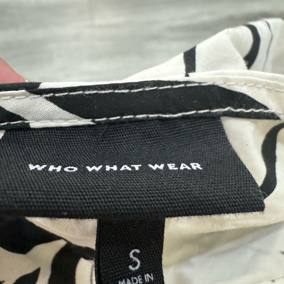 Who What Wear Asymmetrical Top - Picture 3 of 3